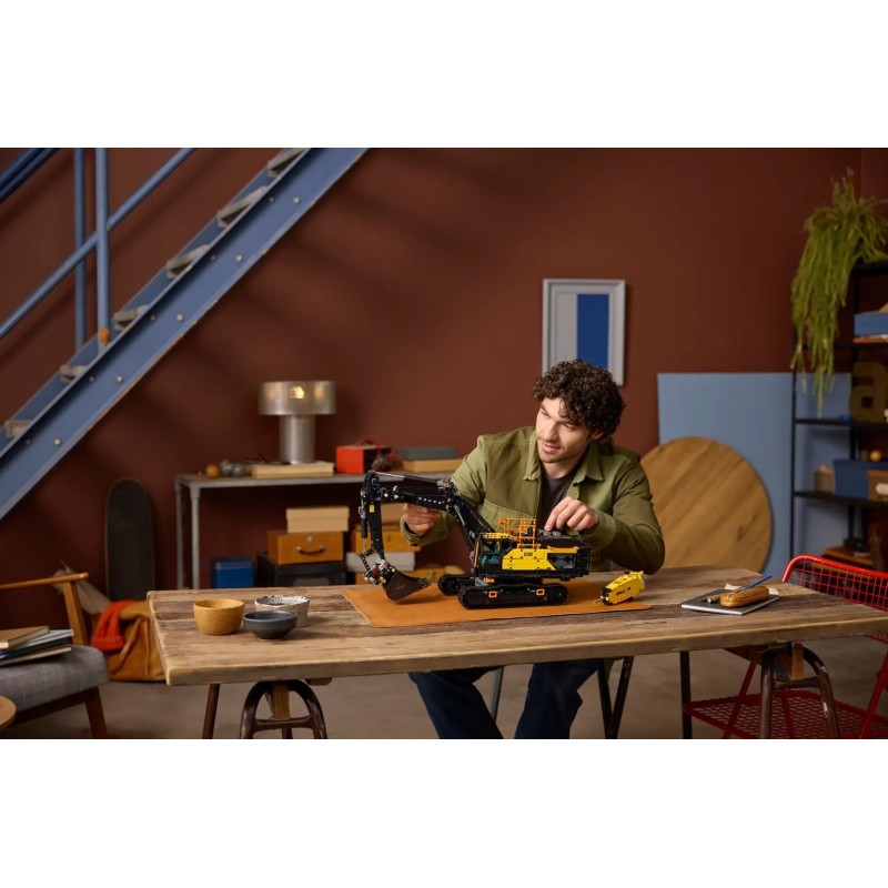 LEGO TECHNIC 42215 Volvo EC500 Hybrid Excavator