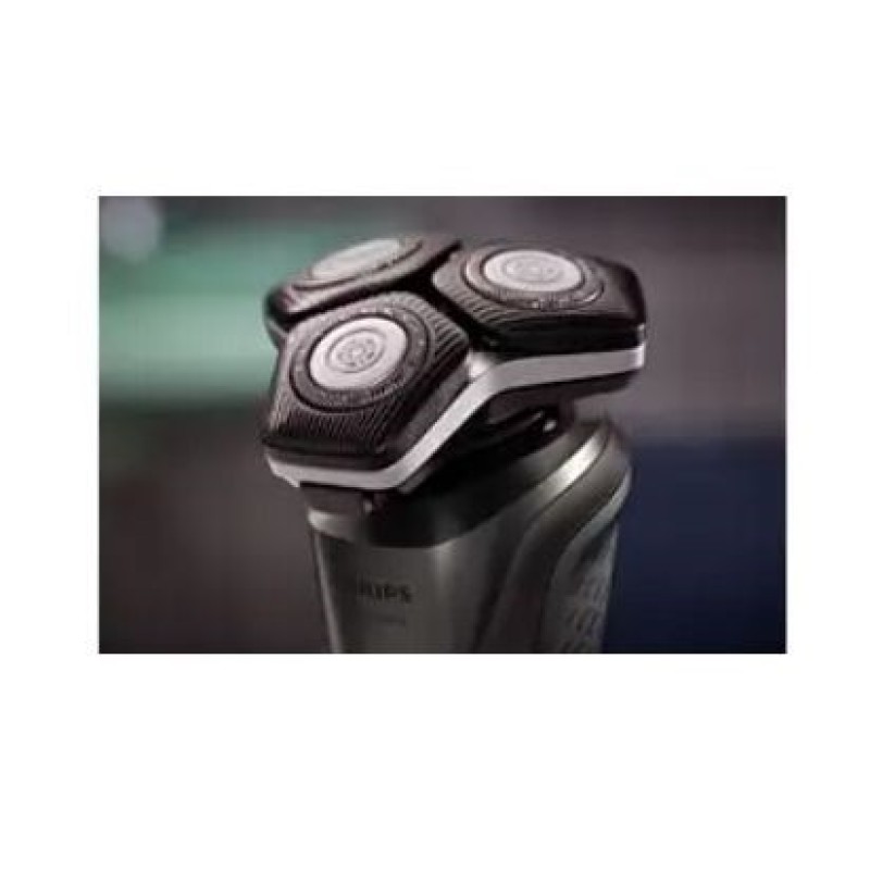Philips S5886/30 Series 5000 electric shaver for wet and dry shaving