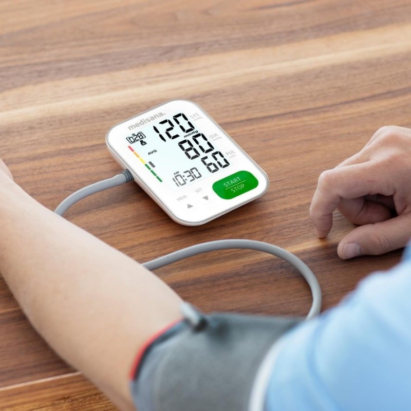 Medisana BU 565 upper arm blood pressure monitor (white) Medisana BU 565 upper arm blood pressure monitor (white)