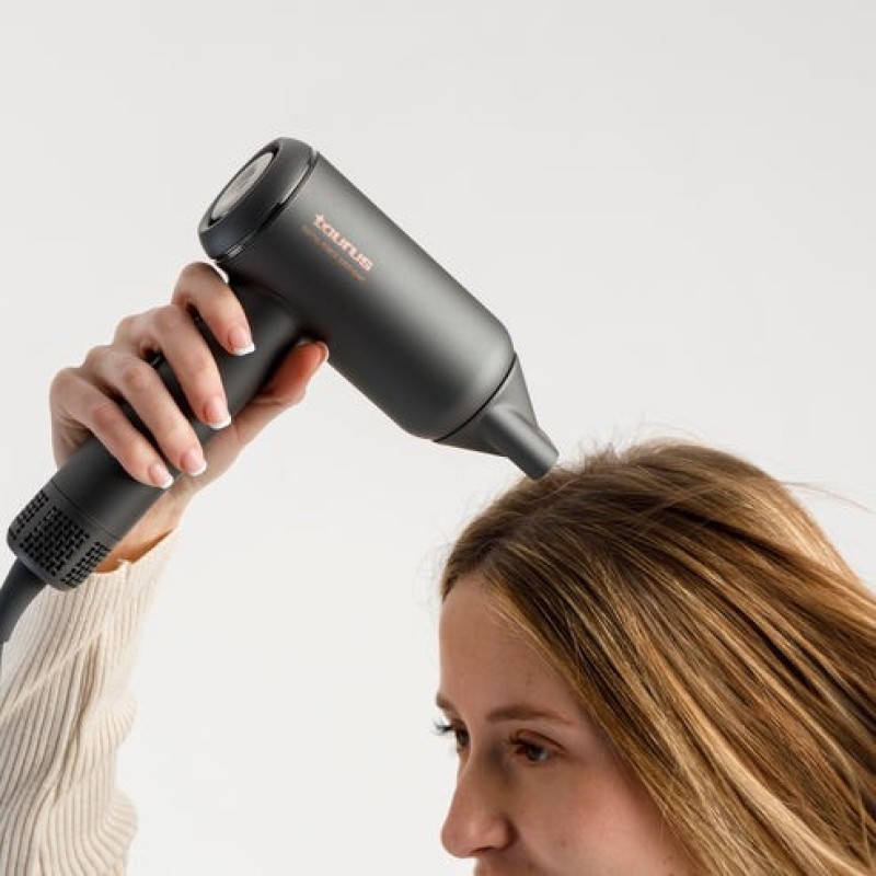Taurus DIGITAL FORCE 2000 IONIC hair dryer 1800 W Black Taurus DIGITAL FORCE 2000 IONIC hair dryer 1800 W Black