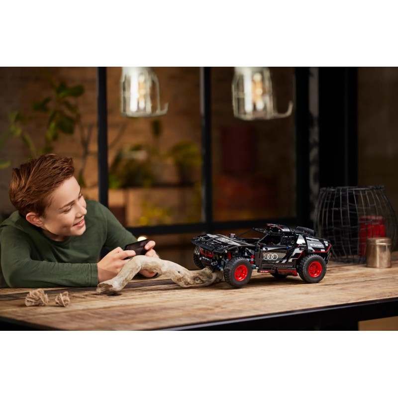LEGO TECHNIC 42160 AUDI RS Q E-TRON LEGO TECHNIC 42160 AUDI RS Q E-TRON