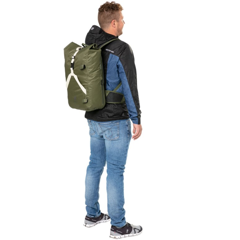 Bicycle backpack - Deuter Amager 25+5 Graphite Bicycle backpack - Deuter Amager 25+5 Graphite