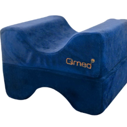 Expandable cushion between the knees and under the legs