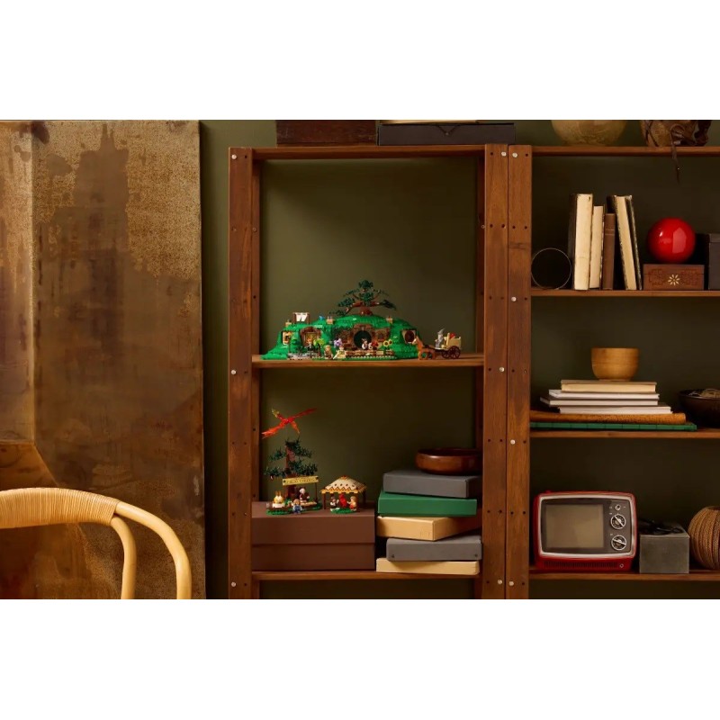 LEGO ICONS 10354 The Lord of the Rings: Shire LEGO ICONS 10354 The Lord of the Rings: Shire