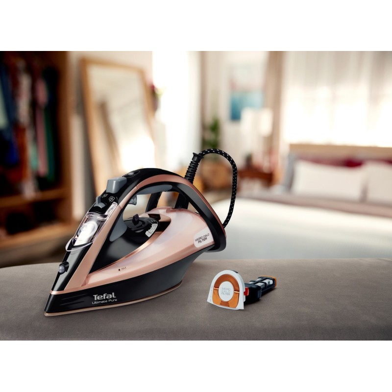 Tefal Ultimate Pure FV9845 iron Dry & Steam iron Durilium Autoclean soleplate 3200 W Black, Copper Tefal Ultimate Pure FV9845 iron Dry & Steam iron Durilium Autoclean soleplate 3200 W Black, Copper