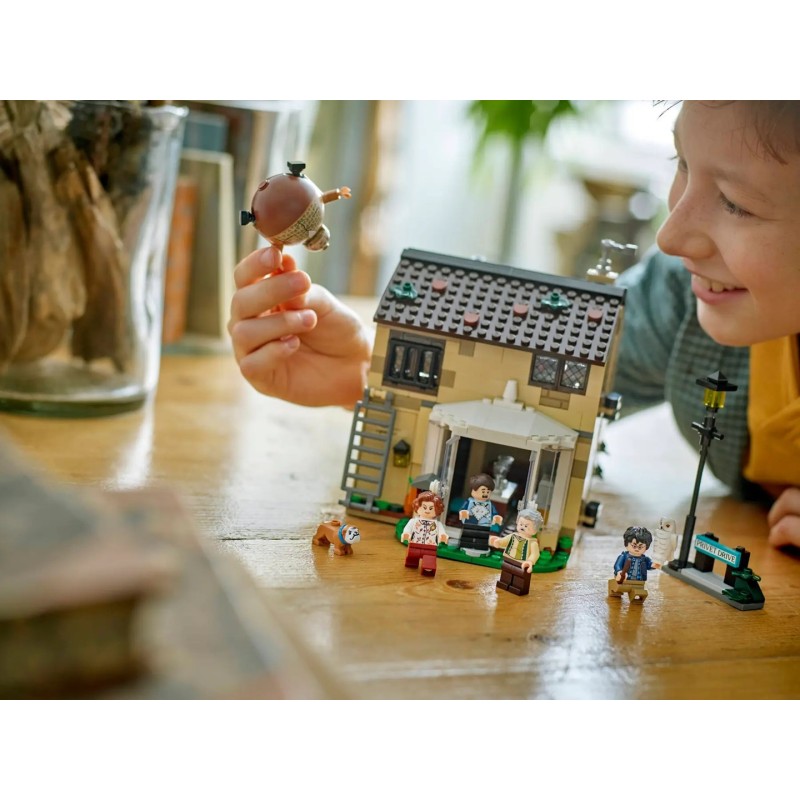 LEGO HARRY POTTER 76451 Privet Drive: Aunt Marge's Visit LEGO HARRY POTTER 76451 Privet Drive: Aunt Marge's Visit