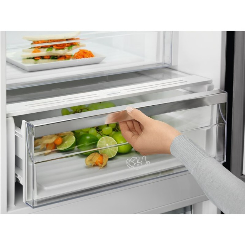Electrolux LNC7ME32X3 Freestanding 330 L E Stainless steel Electrolux LNC7ME32X3 Freestanding 330 L E Stainless steel