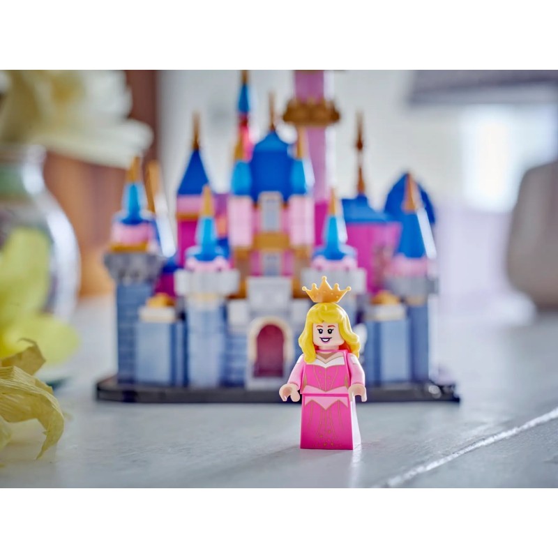 LEGO DISNEY 40720 Mini Disney Sleeping Beauty Castle LEGO DISNEY 40720 Mini Disney Sleeping Beauty Castle