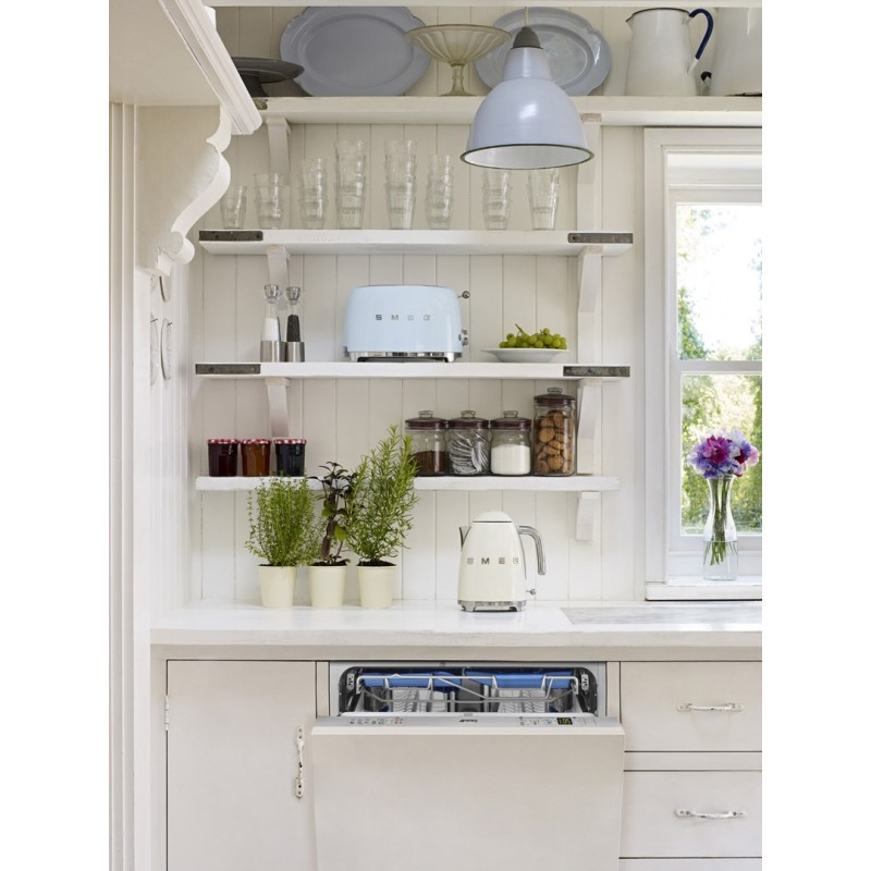Smeg 50's Style Kettles KLF03CREU Cream Smeg 50's Style Kettles KLF03CREU Cream