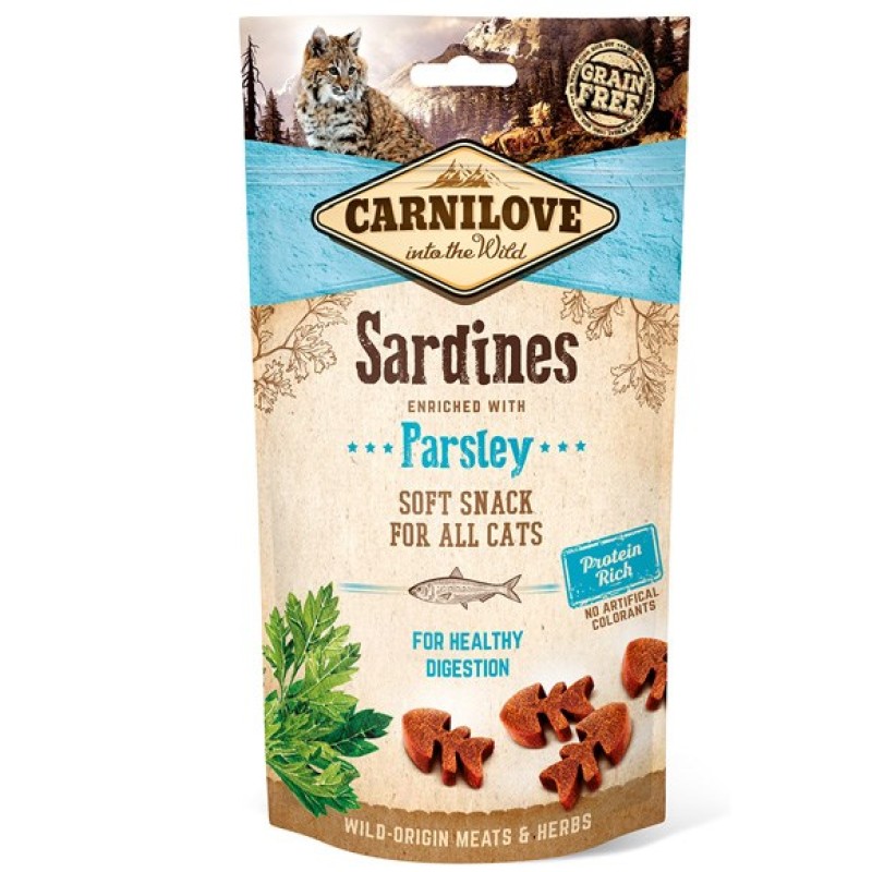 CARNILOVE Semi-Moist Snack Sardines & Parsley - Cat treat with sardines and parsley - 50 g