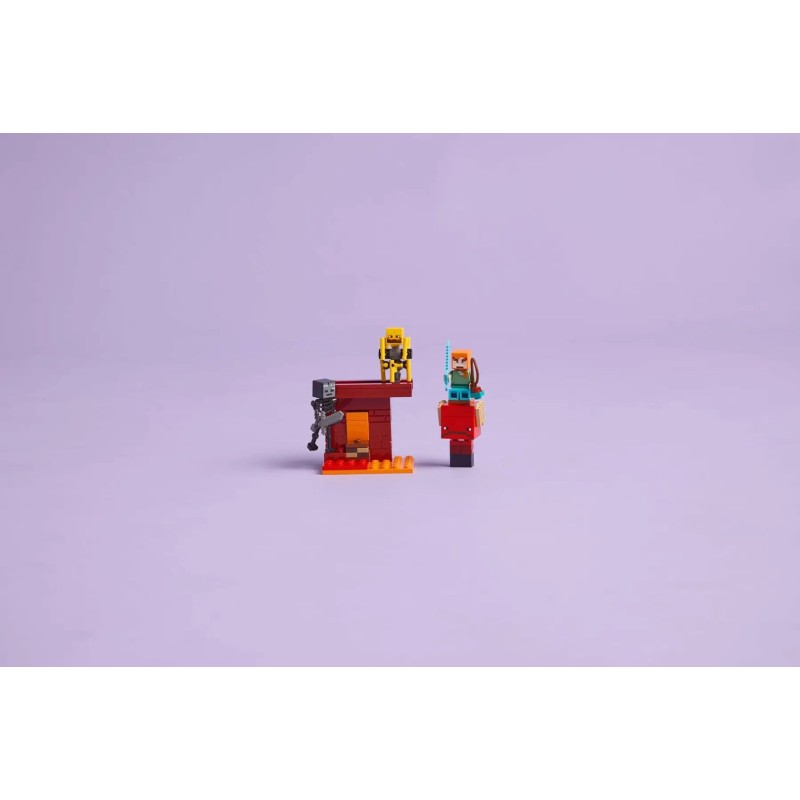 LEGO MINECRAFT 21266 The Nether Lava Battle LEGO MINECRAFT 21266 The Nether Lava Battle