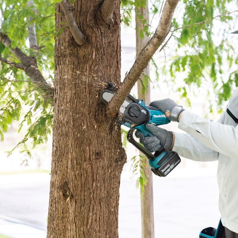 Chainsaw for branches MAKITA DUC101Z01 Blue, Black Chainsaw for branches MAKITA DUC101Z01 Blue, Black