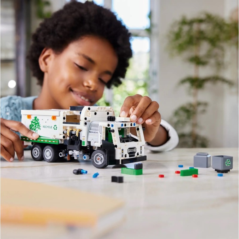 LEGO TECHNIC 42167 MACK LR ELECTRIC GARBAGE TRUCK LEGO TECHNIC 42167 MACK LR ELECTRIC GARBAGE TRUCK