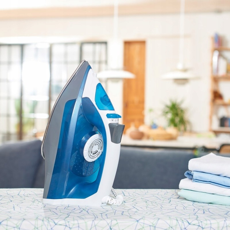 Steam iron Black+Decker BXIR2200E (2200W) Steam iron Black+Decker BXIR2200E (2200W)