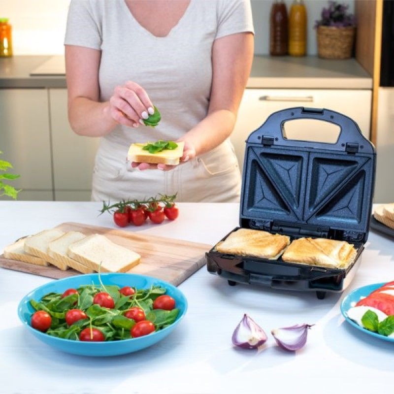 Toaster ZSM7900 3-in-1 900 Watt Black-Silver Toaster ZSM7900 3-in-1 900 Watt Black-Silver