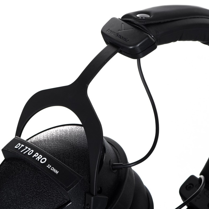 Beyerdynamic DT 770 PRO 32 Ω - closed studio headphones Beyerdynamic DT 770 PRO 32 Ω - closed studio headphones