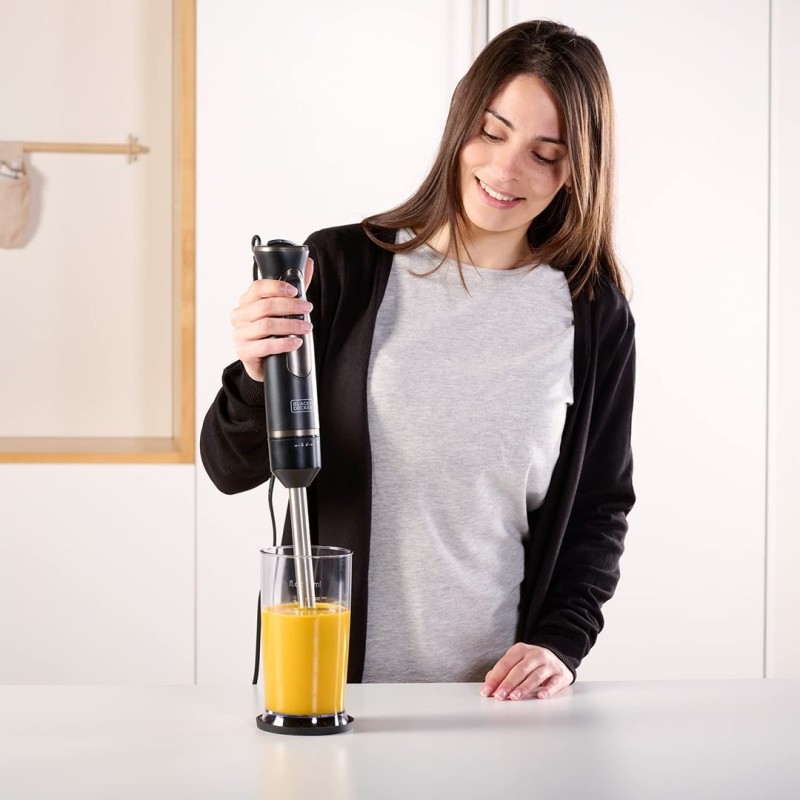 Immersion blender Black+Decker BXHBA800E (800W; black) Immersion blender Black+Decker BXHBA800E (800W; black)