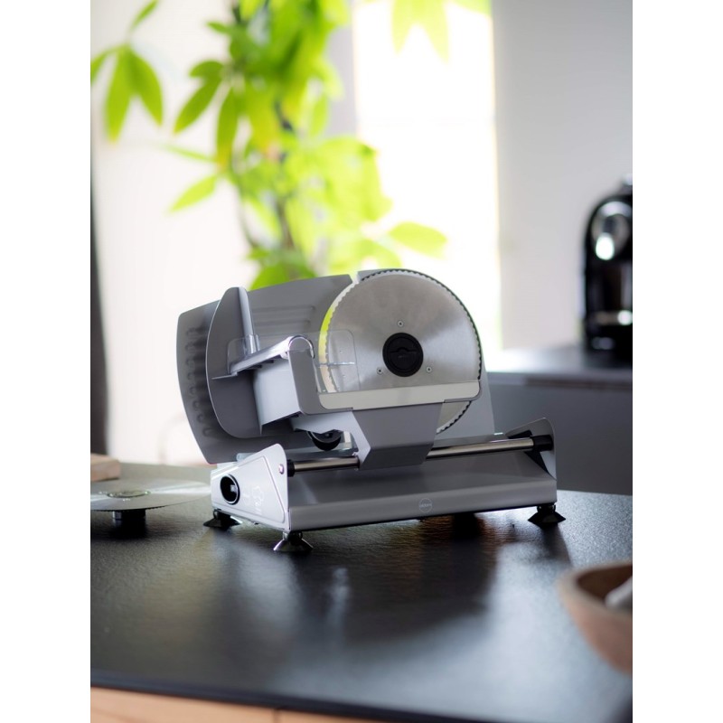 ELDOM Slicer SNIP, metal, 2 knives, power 150 W ELDOM Slicer SNIP, metal, 2 knives, power 150 W