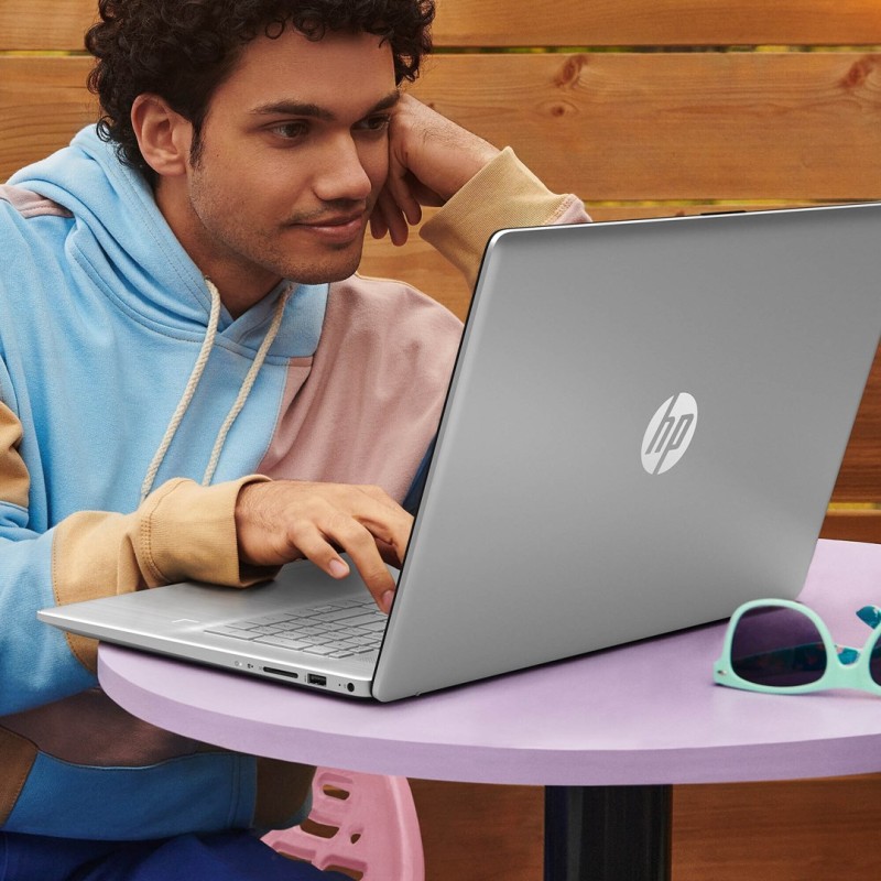 HP 17-cn3135nw Intel® Core™ i5 i5-1334U Laptop 43.9 cm (17.3 HP 17-cn3135nw Intel® Core™ i5 i5-1334U Laptop 43.9 cm (17.3