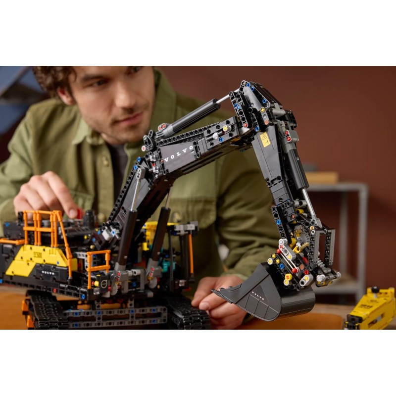 LEGO TECHNIC 42215 Volvo EC500 Hybrid Excavator