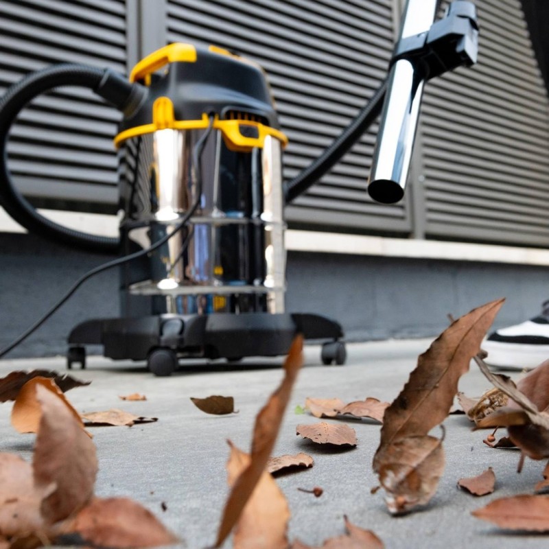 Stanley SXVC30XTDE Black, Stainless steel, Yellow 1600 W Stanley SXVC30XTDE Black, Stainless steel, Yellow 1600 W