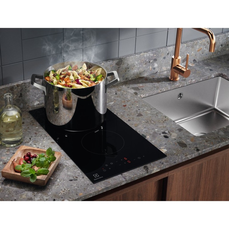 Fryer ELDOM FR18 capacity 2.5 liter Fryer ELDOM FR18 capacity 2.5 liter