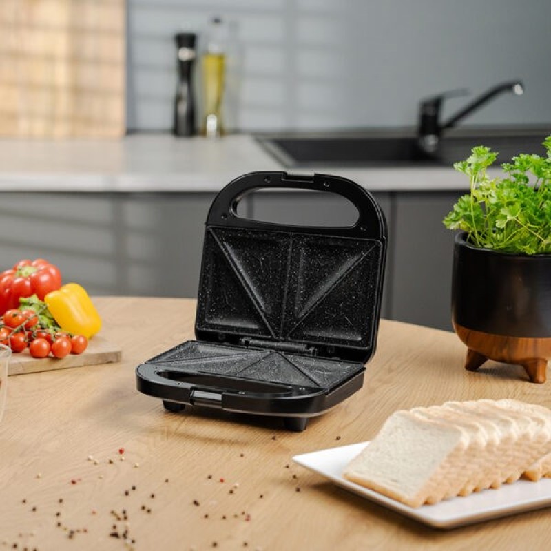 Zelmer Sandwich Toaster ZSM7710 750 Watt Black Silver Zelmer Sandwich Toaster ZSM7710 750 Watt Black Silver