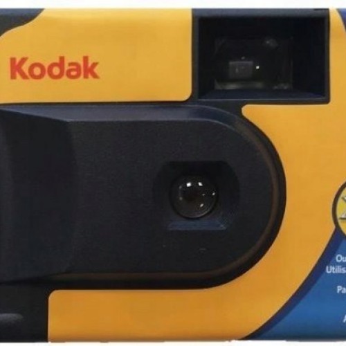 Kodak DAYLIGHT Disposable camera with colour film 27+12 picture frames, without built-in flash Kodak DAYLIGHT Disposable camera with colour film 27+12 picture frames, without built-in flash