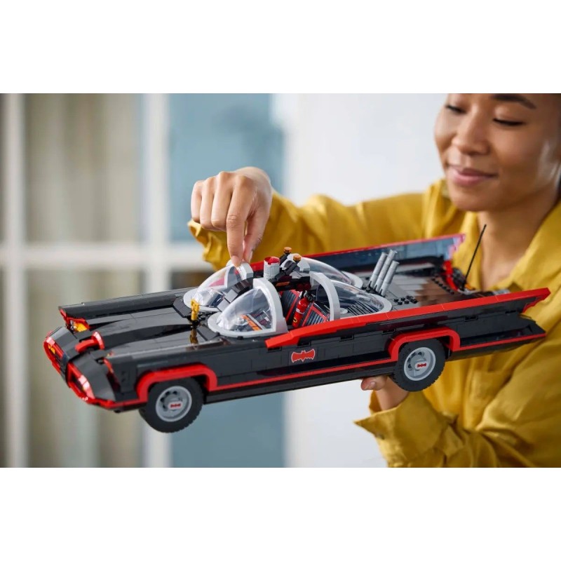 LEGO BATMAN 76328 The Classic TV Series Batmobile LEGO BATMAN 76328 The Classic TV Series Batmobile