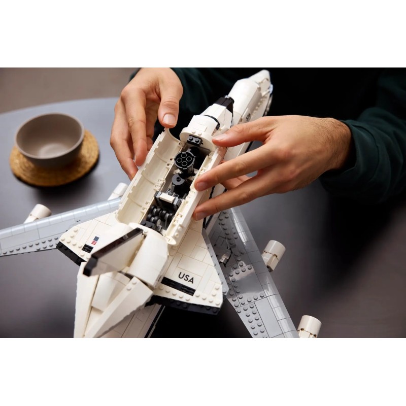 LEGO ICONS 10360 Shuttle Carrier Aircraft LEGO ICONS 10360 Shuttle Carrier Aircraft