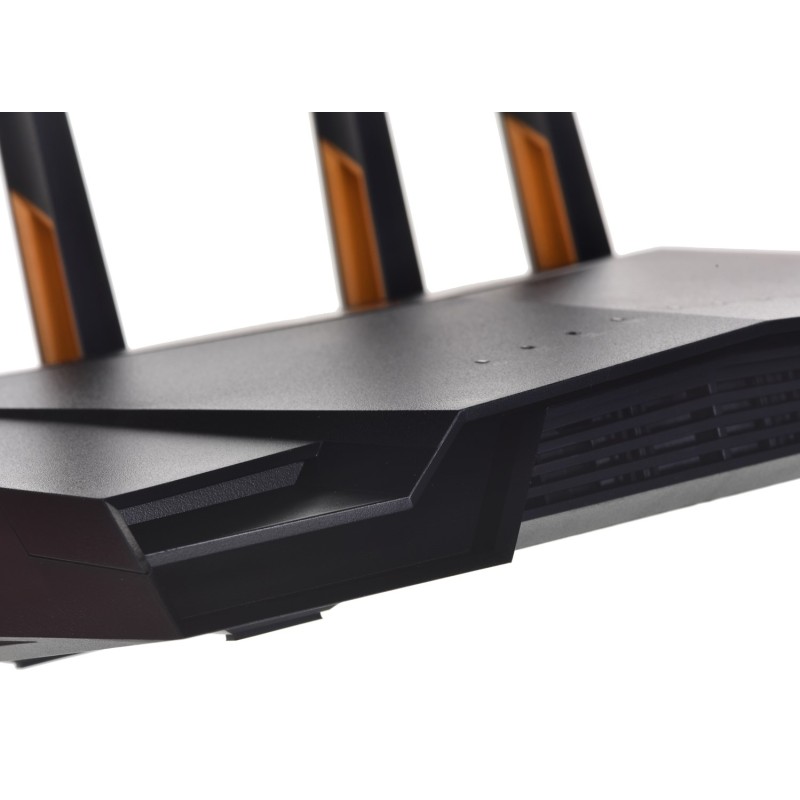 Huawei E5785-320a router (white color) Huawei E5785-320a router (white color)