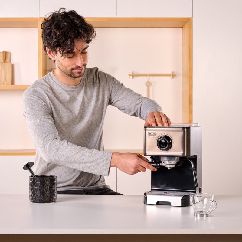 Espresso coffee maker Black+Decker BXCO1200E (1200W) Espresso coffee maker Black+Decker BXCO1200E (1200W)