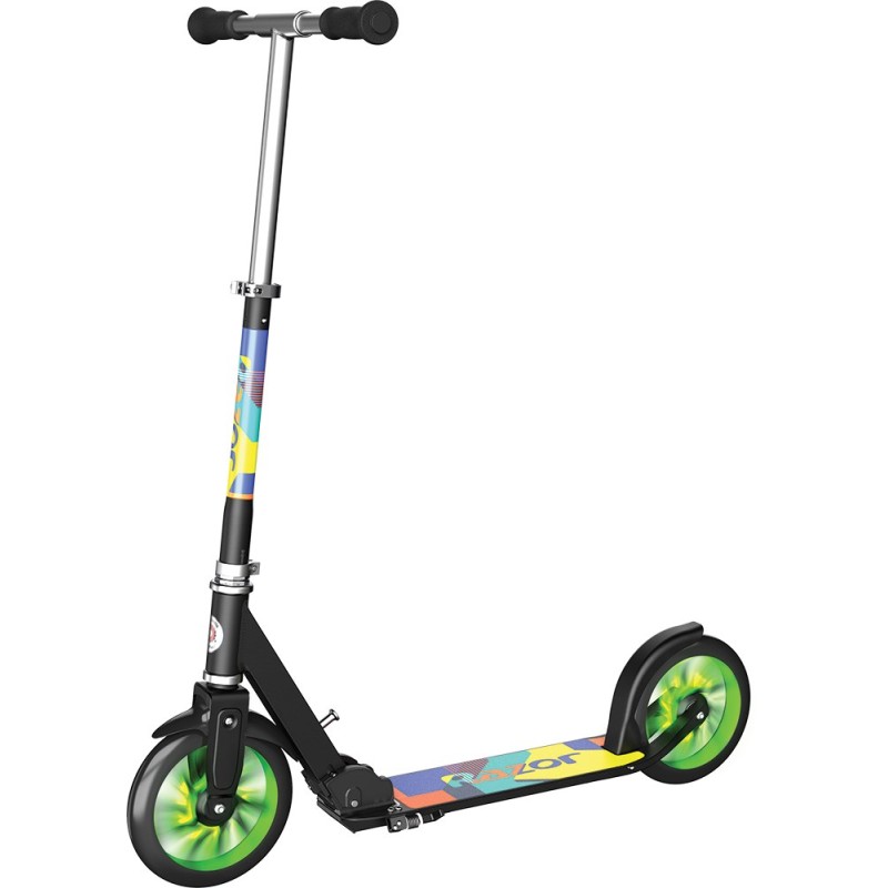Razor A5 Lux Light-Up Kids Classic scooter Green, Multicolour Razor A5 Lux Light-Up Kids Classic scooter Green, Multicolour