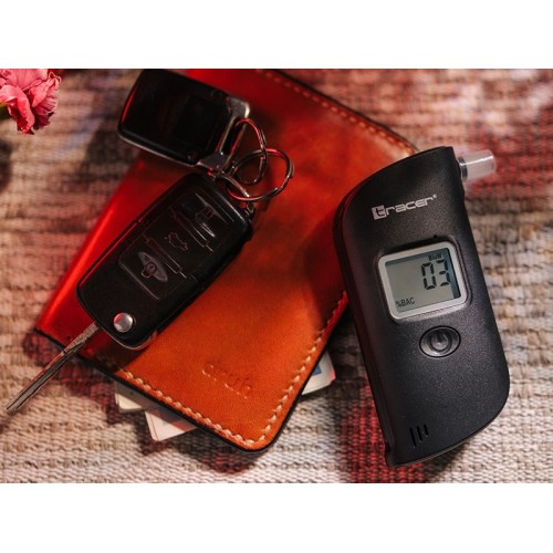 Tracer BreathEZ-1 Semiconductor Breathalyser, Black Tracer BreathEZ-1 Semiconductor Breathalyser, Black