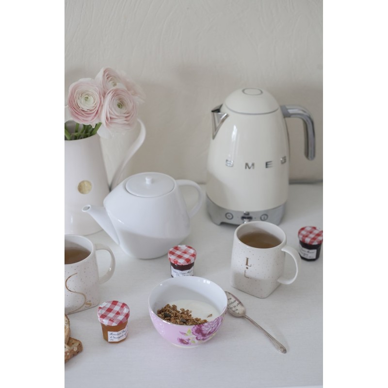 Smeg 50's Style Kettles KLF04CREU Cream Smeg 50's Style Kettles KLF04CREU Cream