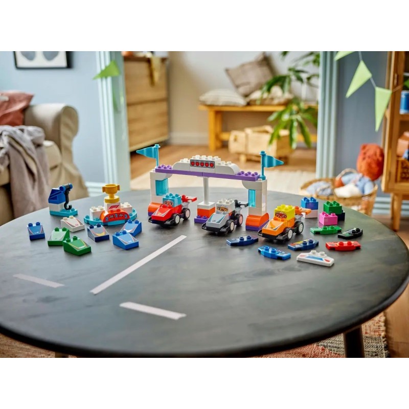 LEGO DUPLO 10445 F1 Team Race Cars & Drivers LEGO DUPLO 10445 F1 Team Race Cars & Drivers