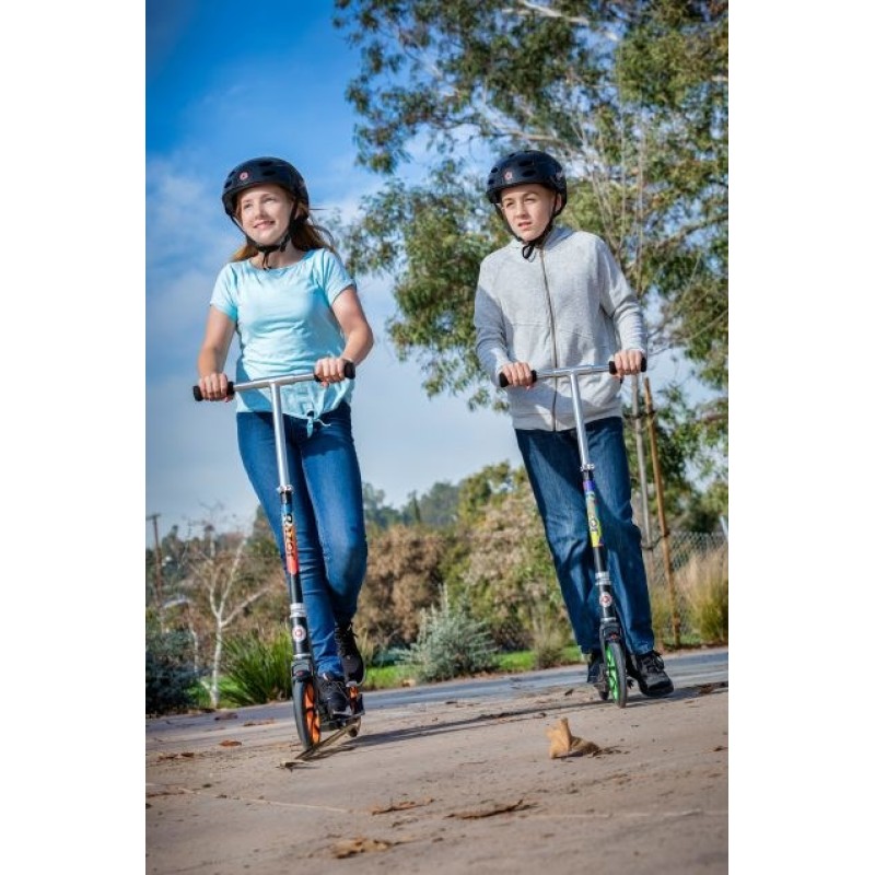 Razor A5 Lux Light-Up Kids Classic scooter Green, Multicolour Razor A5 Lux Light-Up Kids Classic scooter Green, Multicolour