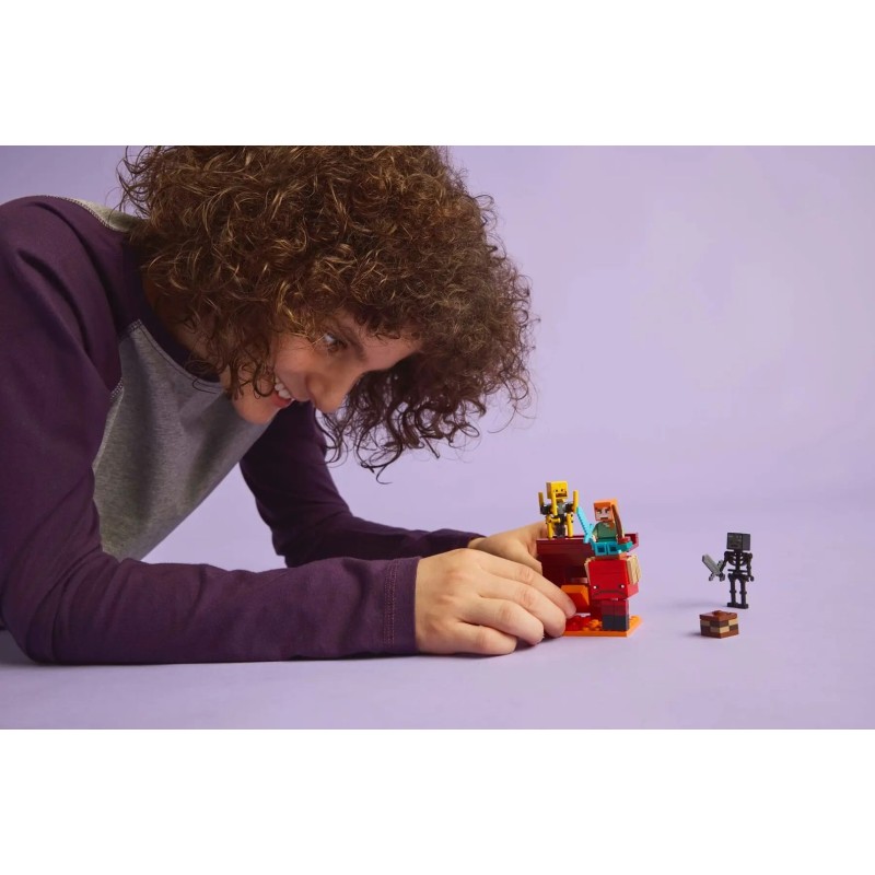 LEGO MINECRAFT 21266 The Nether Lava Battle LEGO MINECRAFT 21266 The Nether Lava Battle