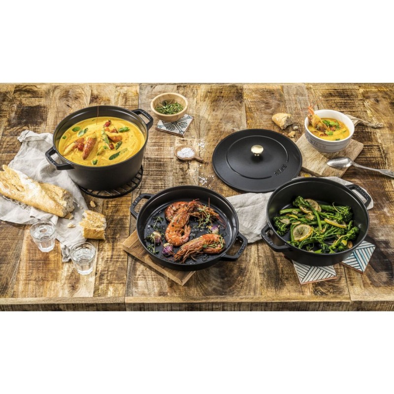 Staub La Cocotte 4.2 L Round Cast iron Casserole baking dish Staub La Cocotte 4.2 L Round Cast iron Casserole baking dish