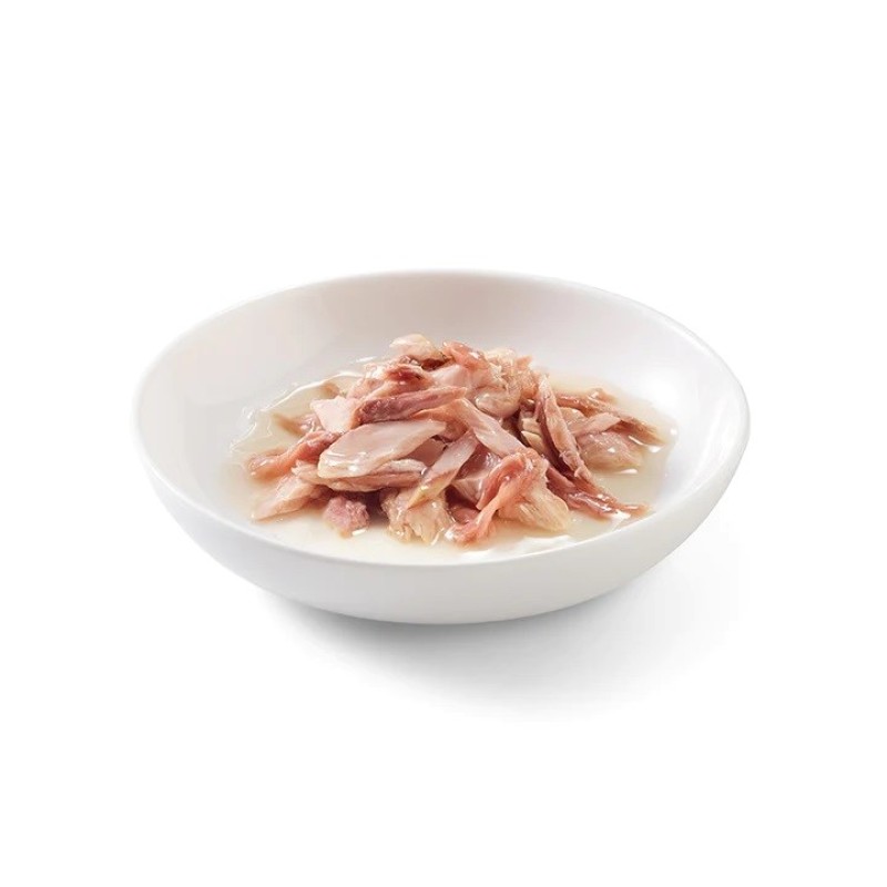 SCHESIR in cooking water Tuna with beef and rice - wet cat food - 85 g SCHESIR in cooking water Tuna with beef and rice - wet cat food - 85 g