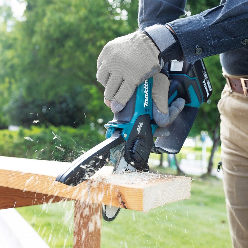 Chainsaw for branches MAKITA DUC101Z01 Blue, Black Chainsaw for branches MAKITA DUC101Z01 Blue, Black