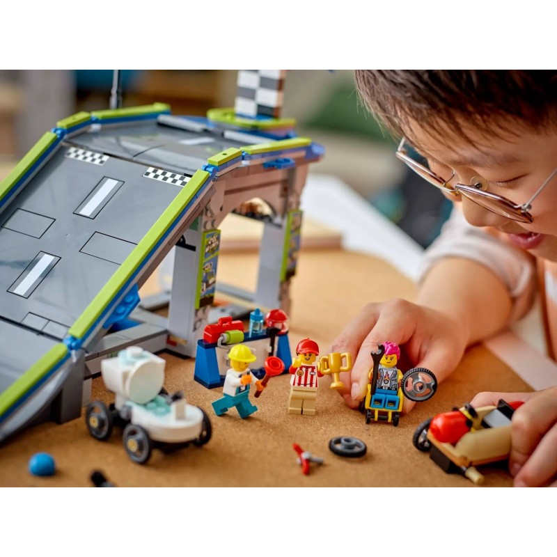 LEGO CITY 60460 No Limits: Race Car Ramp Truck LEGO CITY 60460 No Limits: Race Car Ramp Truck