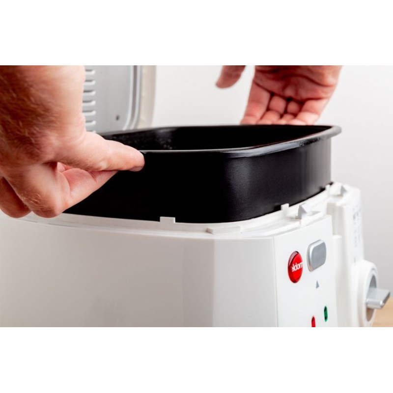 Fryer ELDOM FR18 capacity 2.5 liter Fryer ELDOM FR18 capacity 2.5 liter