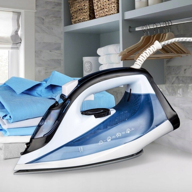 Steam iron MAESTRO MR-306C Steam iron MAESTRO MR-306C
