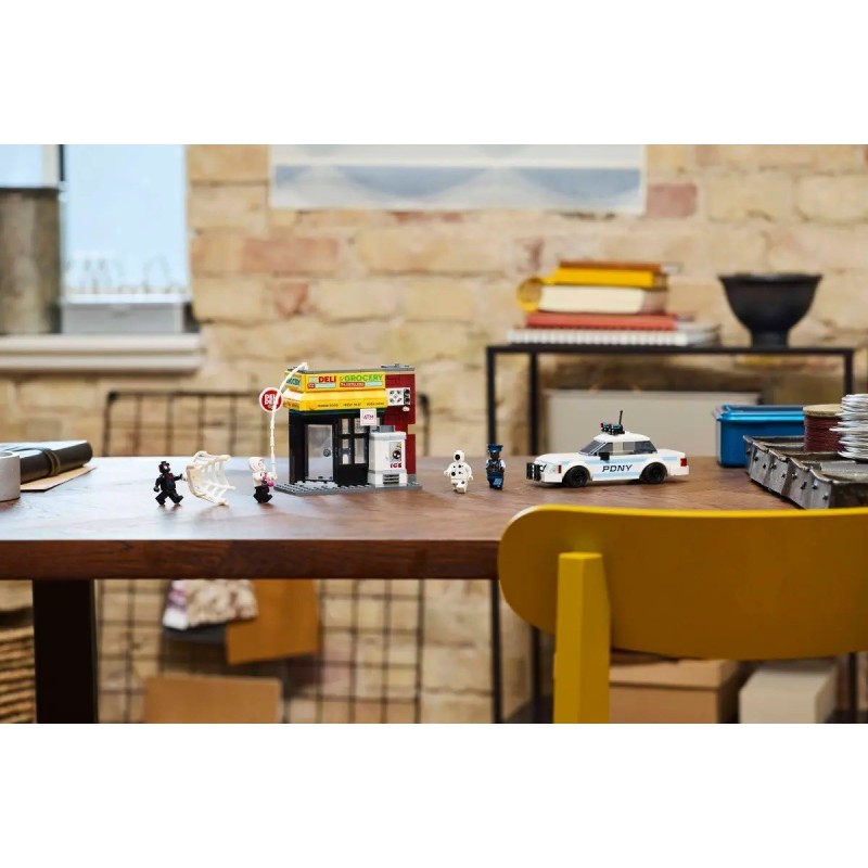 LEGO MARVEL 76311 Miles Morales vs. The Spot LEGO MARVEL 76311 Miles Morales vs. The Spot