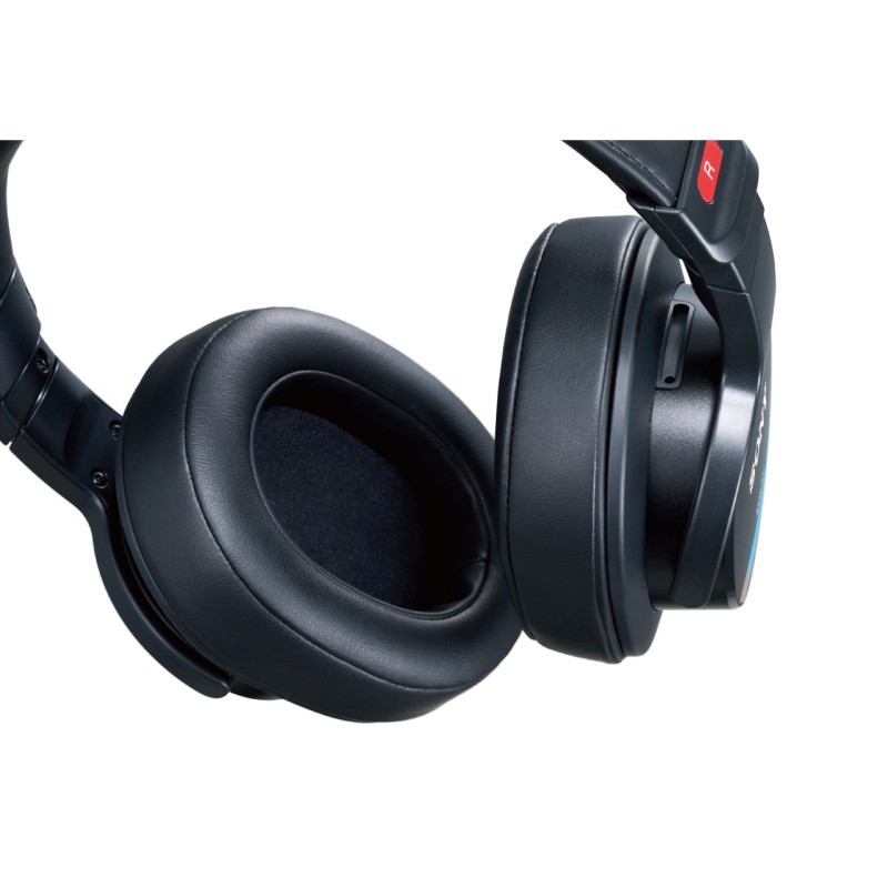 Sony MDR-M1 - closed studio headphones Sony MDR-M1 - closed studio headphones
