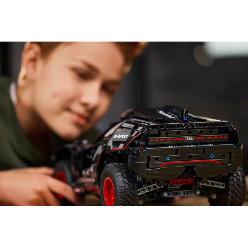 LEGO TECHNIC 42160 AUDI RS Q E-TRON LEGO TECHNIC 42160 AUDI RS Q E-TRON