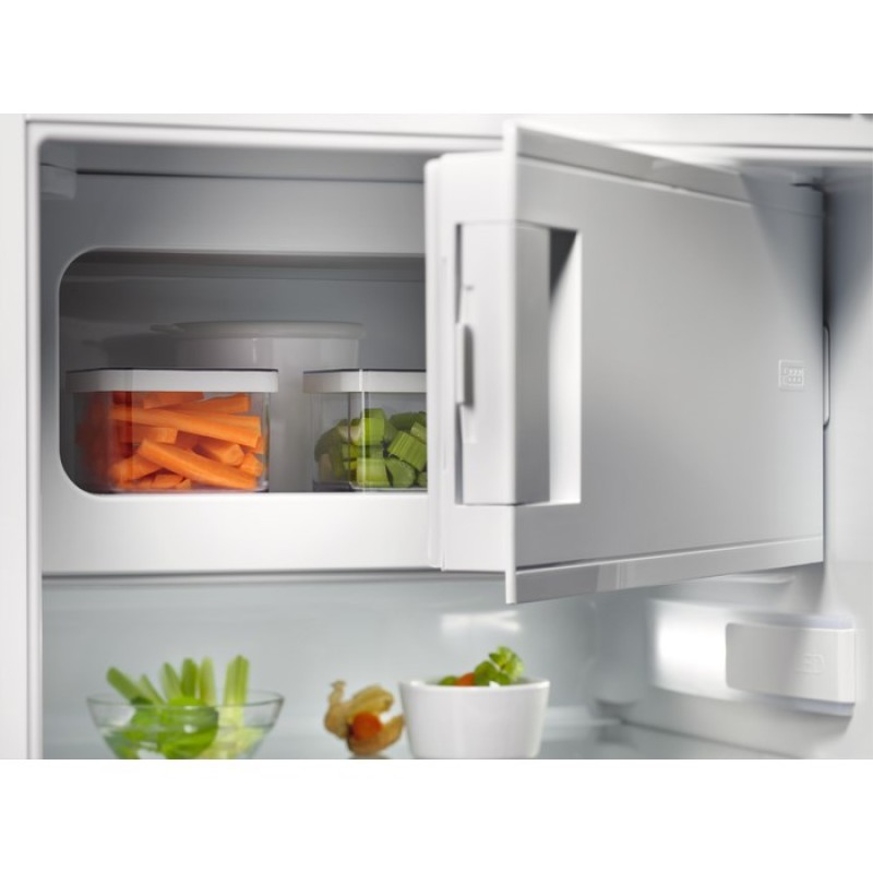 Electrolux PerfectCare 600 EW6SN406WP washing machine Front-load 6 kg 1000 RPM White Electrolux PerfectCare 600 EW6SN406WP washing machine Front-load 6 kg 1000 RPM White
