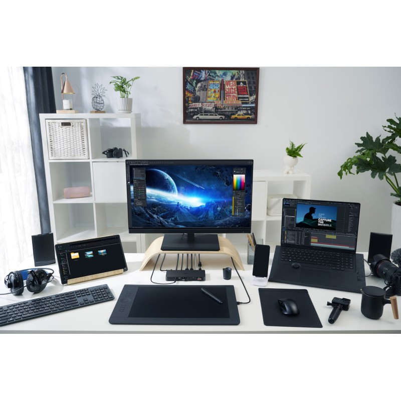 ASUS Triple 4K Thunderbolt 4 Dock DC500 Wired Black