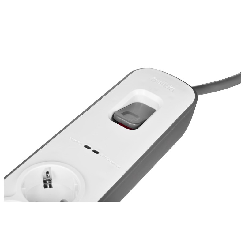 Maclean power strip, 4-socket extension cable + 2xUSB, with switches, 250VAC/10A, 2.1A 5V, 1.5m, black, MCE229 B Maclean power strip, 4-socket extension cable + 2xUSB, with switches, 250VAC/10A, 2.1A 5V, 1.5m, black, MCE229 B
